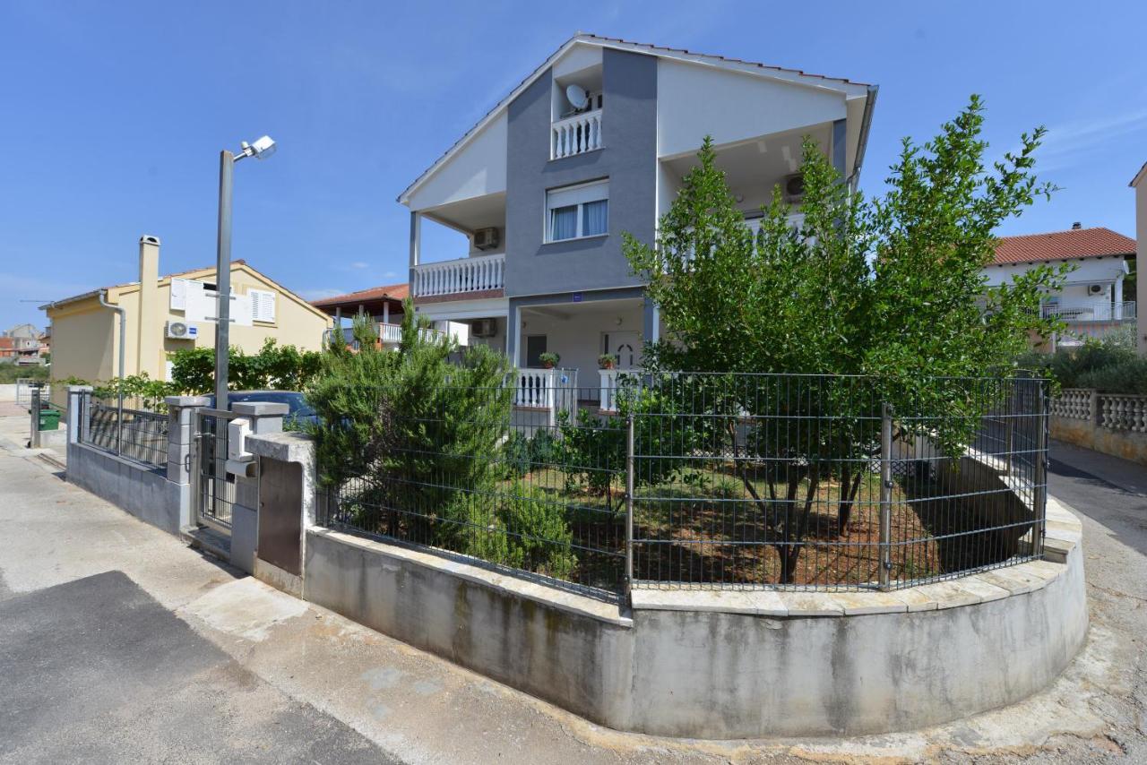 Apartmani L&R 비빈제 외부 사진