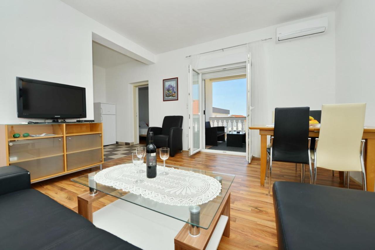 Apartmani L&R 비빈제 외부 사진